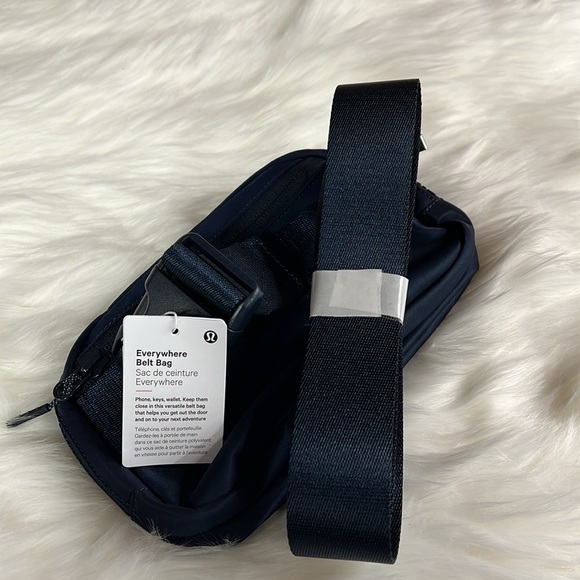 LULULEMON | Everywhere Belt Bag 1L - Picture 6 of 9